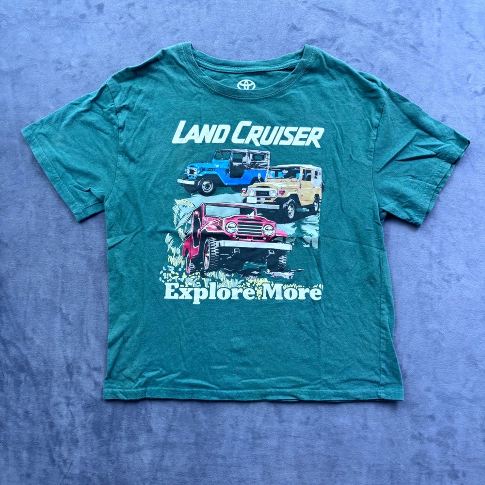 Toyota Land Cruiser Explore More Graphic T-Shirt Green Kids Medium 2023